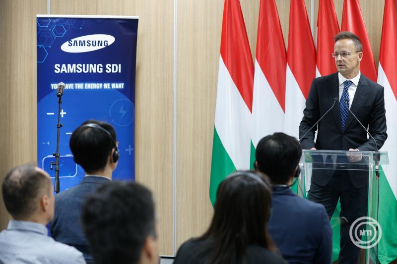 Felavatták a Samsung SDI új kutatás-fejlesztési központját Gödön