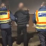 Durva parkolói balhé Vácon: leköpte, majd orron ütötte áldozatát egy 38 éves férfi