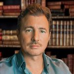 Az olvasók döntöttek: Szügyről indult Téti István tarolt a Dugonics-díjon